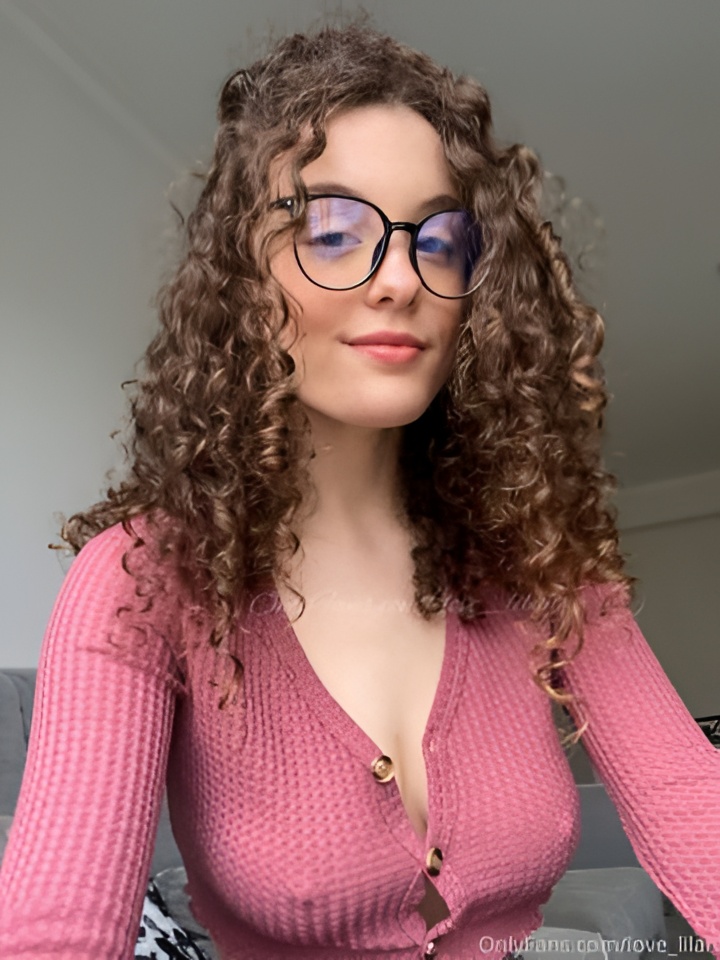 Эвелина привлекальеная девушка из Кунгур цена от 1500 руб