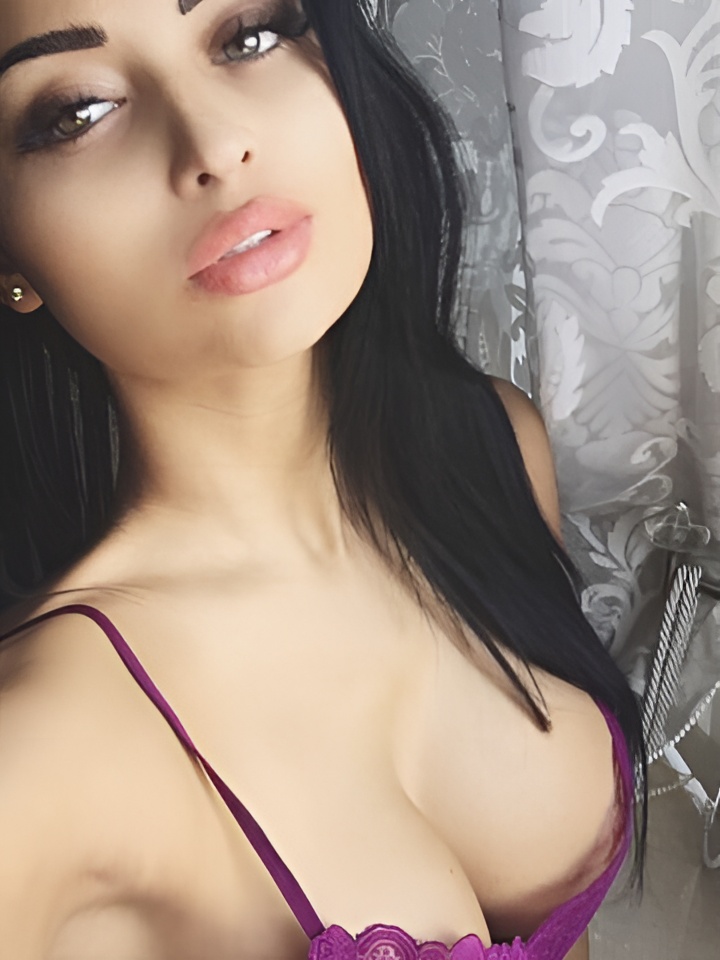 Евлалия привлекальеная девушка из Кунгур цена от 2000 руб