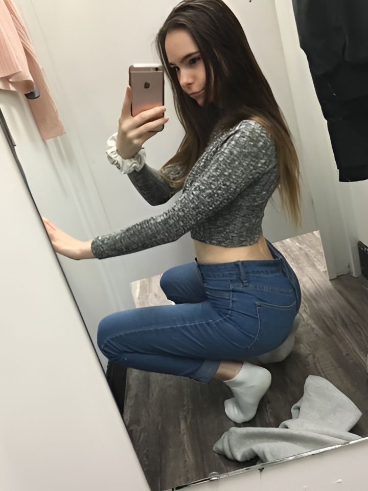 Нелли привлекальеная девушка из Кунгур цена от 1500 руб