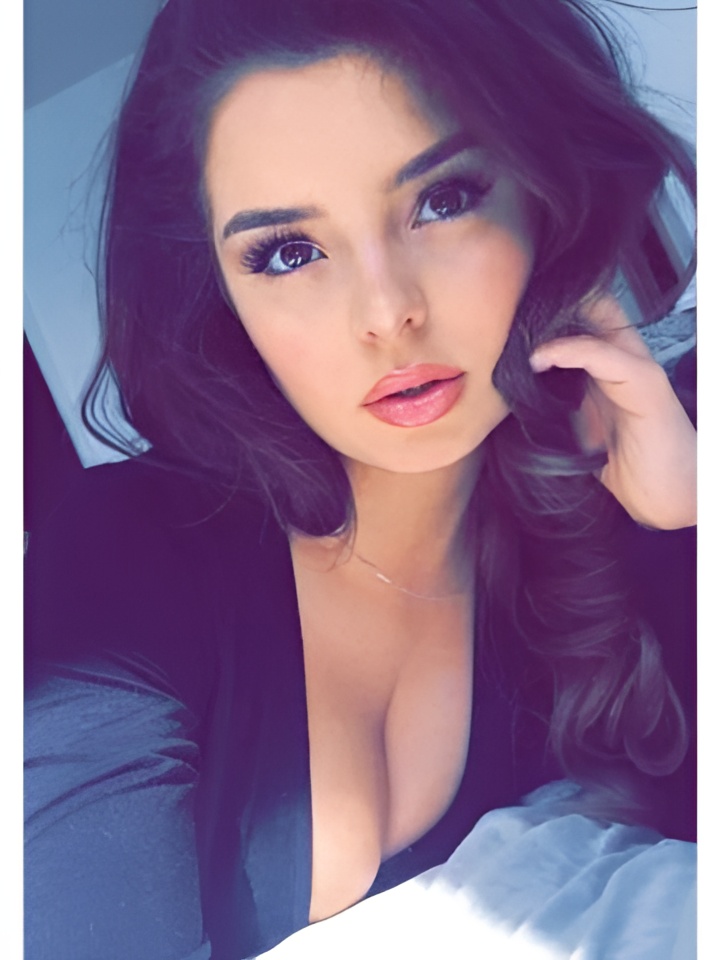 Виолетта привлекальеная девушка из Кунгур цена от 1500 руб