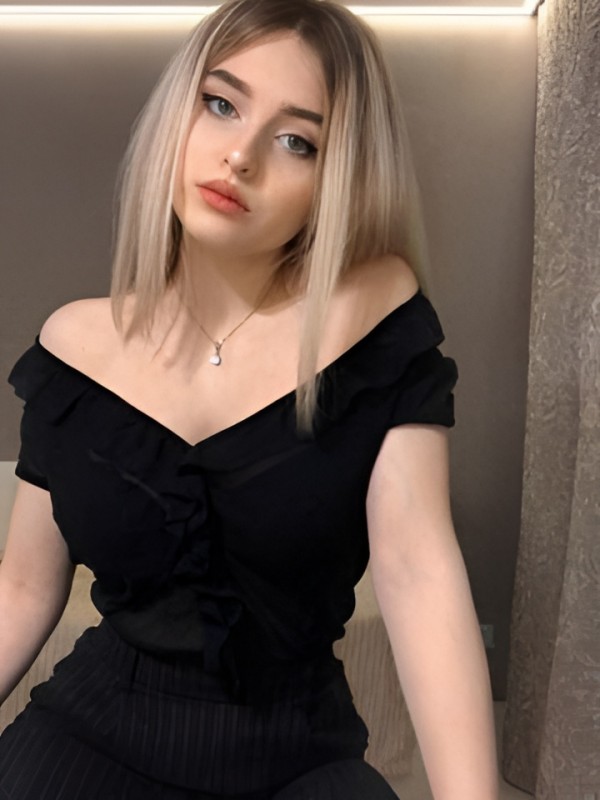 Владислава привлекательная девушка из Кунгур цена от 5000 руб