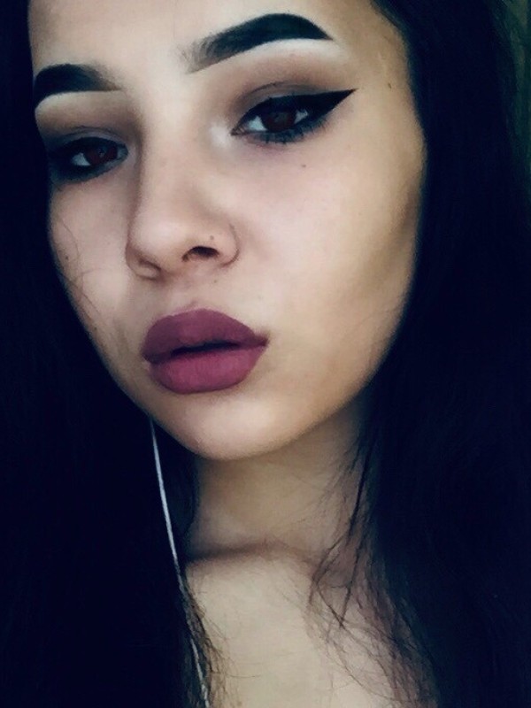 Илона привлекательная девушка из Кунгур цена от 3500 руб