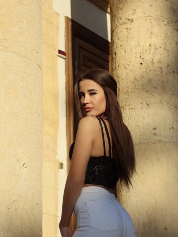 Наташа привлекательная девушка из Кунгур цена от 4000 руб